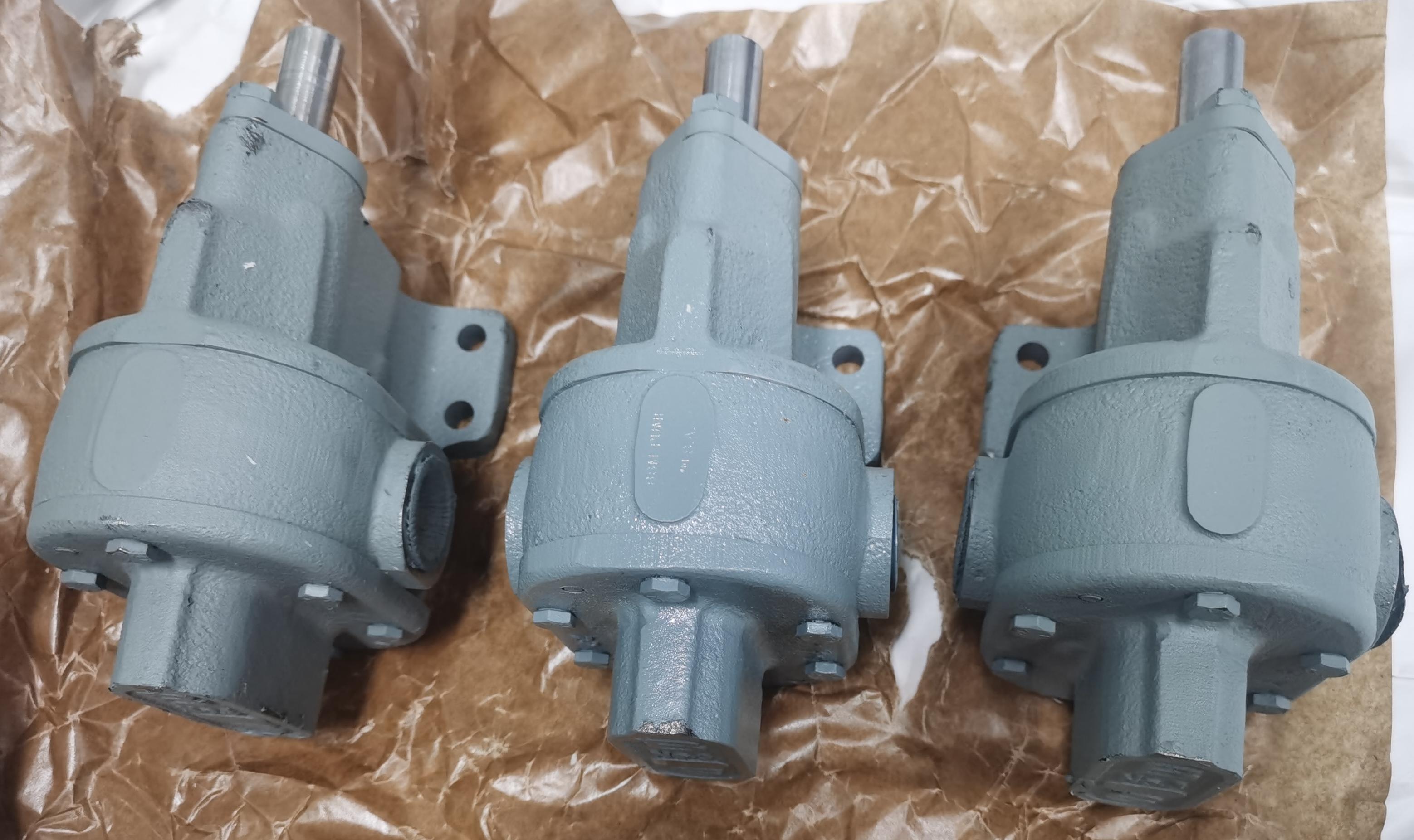 Lewco w2215-Assyembly-Lube Pump B106044